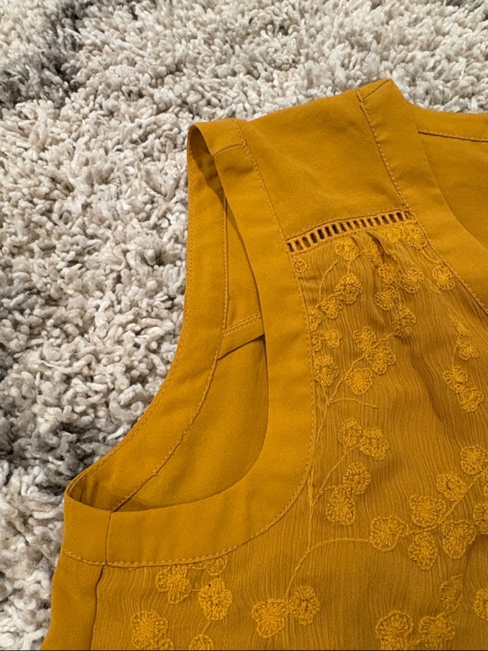 Maeve Anthropologie Mustard Embroidered Lace-Up Sleeveless Top Boho Size 4 - Picture 6 of 16